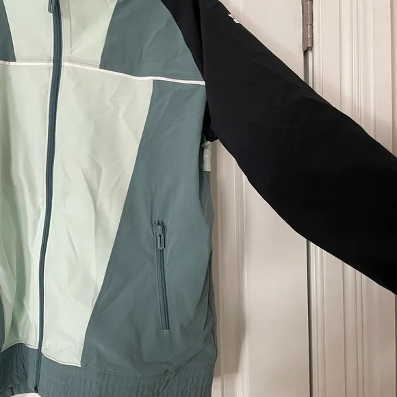 Under Armour Jacket - Picture 3 of 5